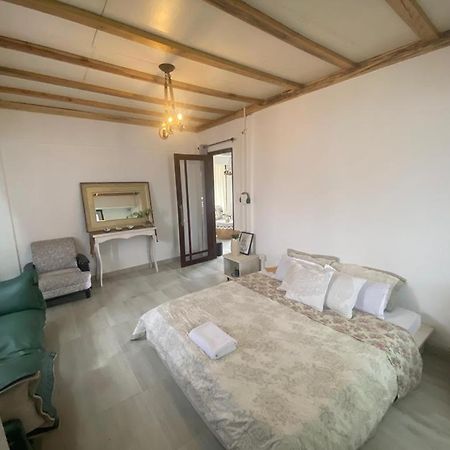 Medom'S Bnb Kohima Bagian luar foto