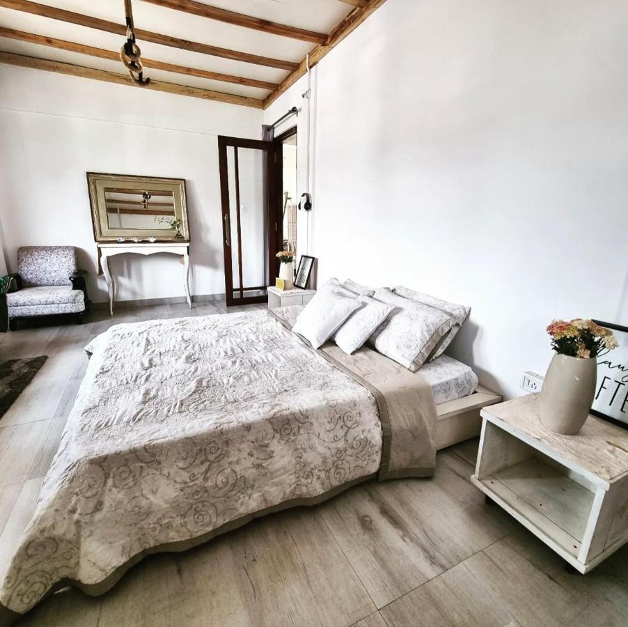 Medom'S Bnb Kohima Bagian luar foto